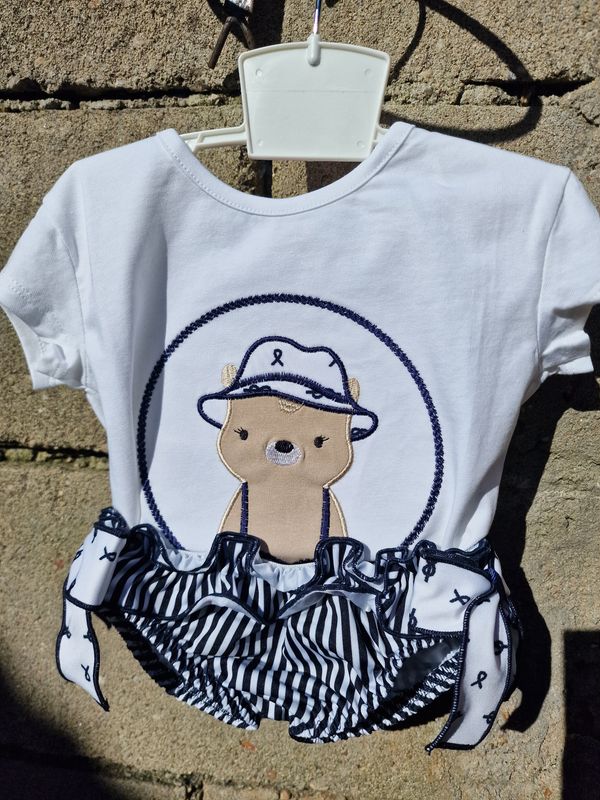 Conjunto osita niña