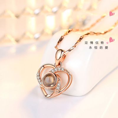 Female&#39;s Love Heart Necklace Pendant Clavicle Chain