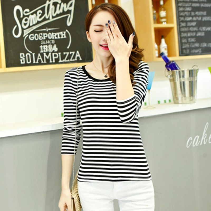 Women&#39;s Light Summer Round Neck T-shirt, Size: S, Color: Picture