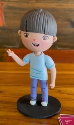 BILLY FIGURINE