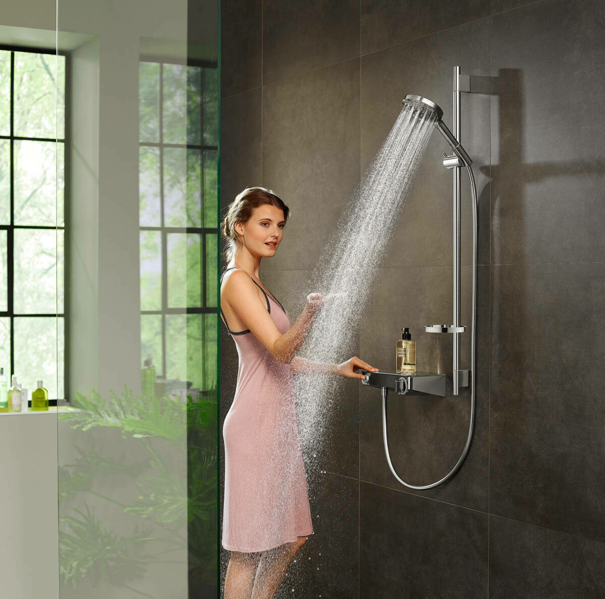 Barre de douche Hansgrohe avec douchette à main Raindance Select S 120 3 jets PowderRain avec flexible Isiflex et porte-savon Unica'S Puro — vue 3