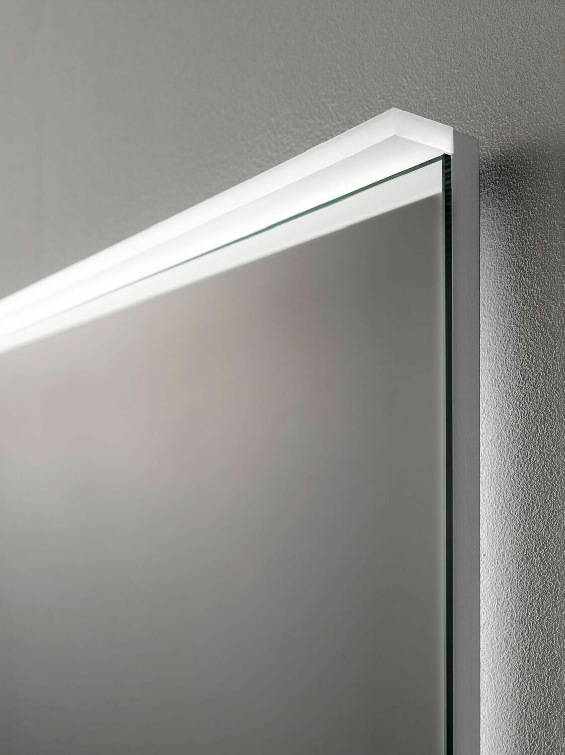 Miroir lumineux Geberit Xeno² 90 cm avec éclairage indirect — vue 4