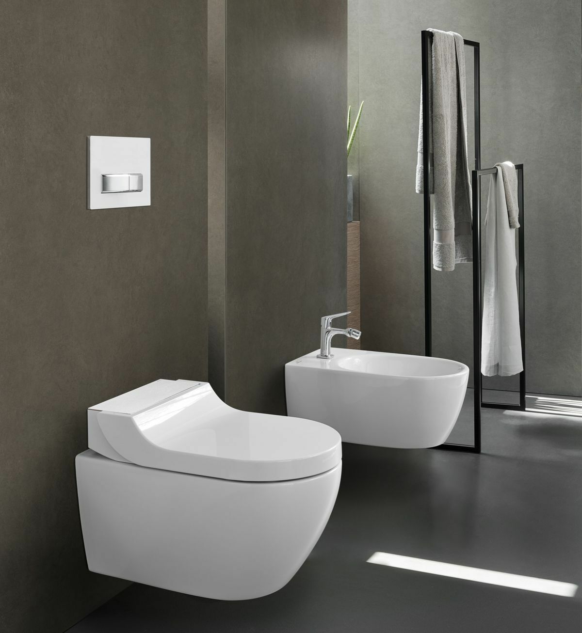 Abattant lavant Geberit AquaClean Tuma Comfort avec télécommande - vue 12