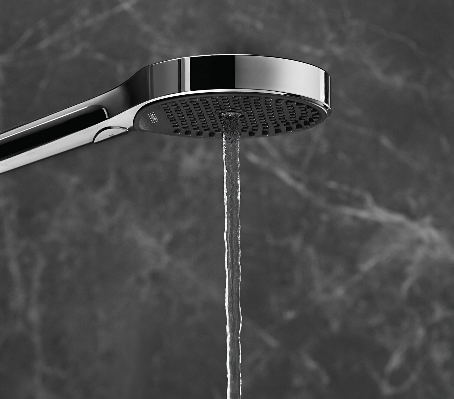 Support mural Hansgrohe avec douchette à main Rainfinity 130 3 jets PowderRain et flexible 125 cm en chromé — vue 5