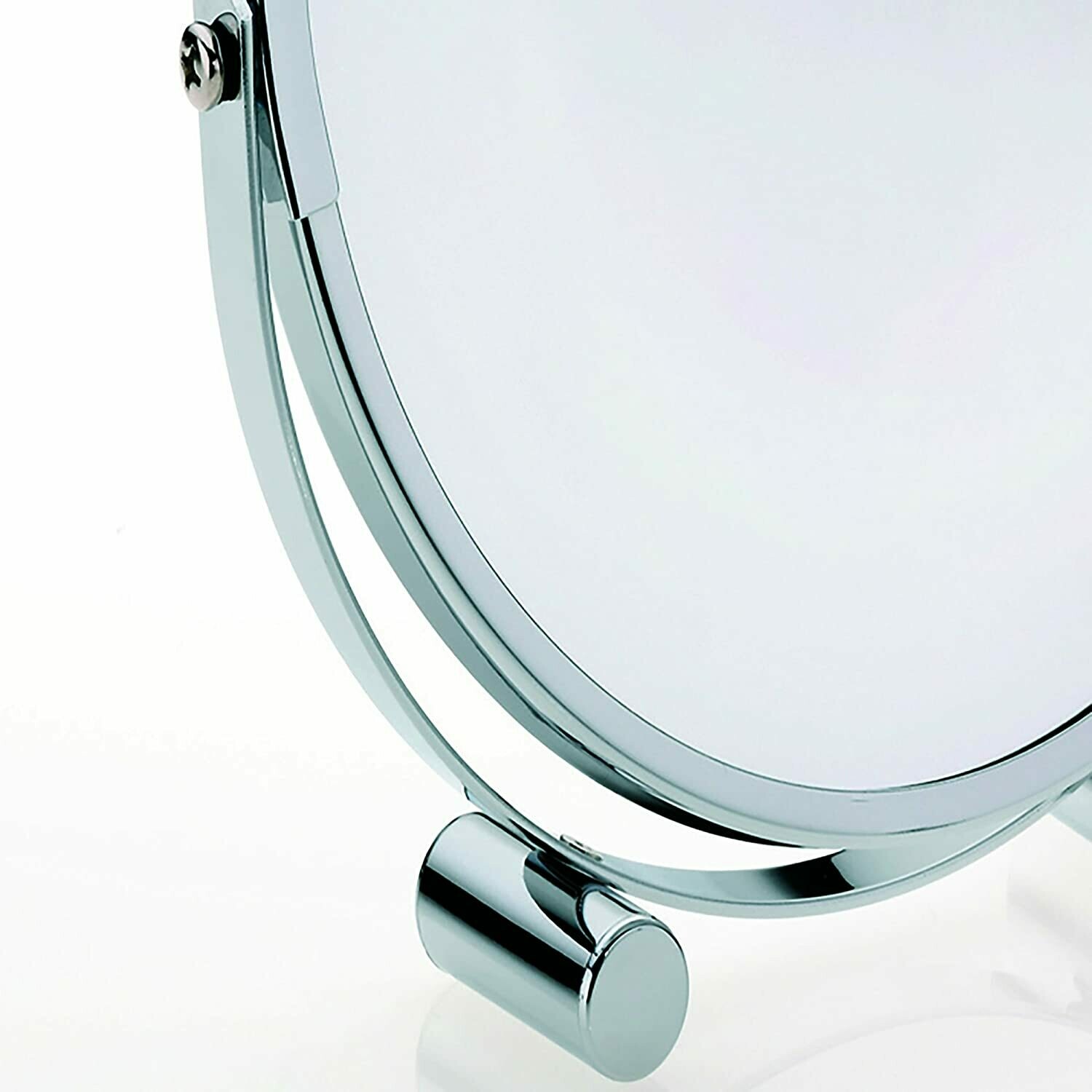 Miroir agrandissant Monica rond 17,5 cm chromé — vue 3