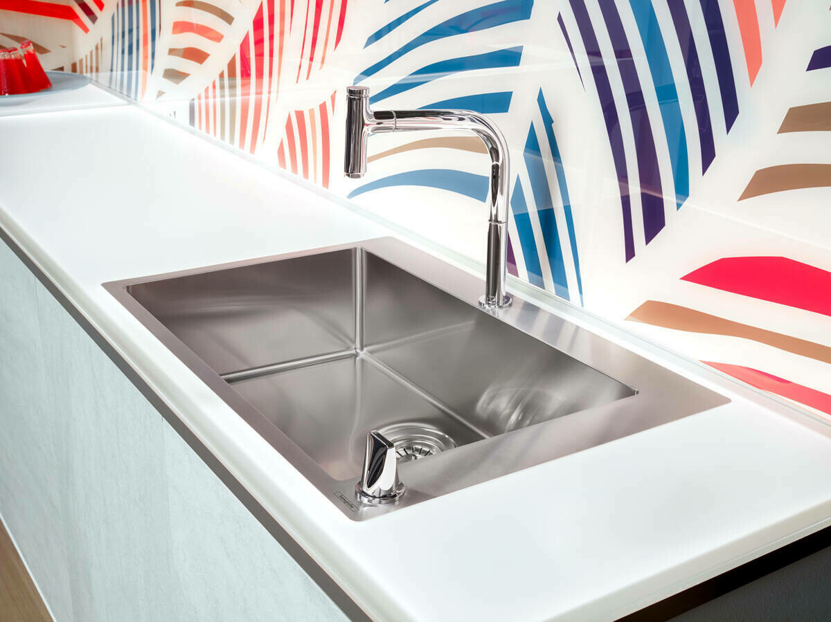 Évier de cuisine Hansgrohe encastré simple bac 66 cm sans égouttoir en acier inoxydable brossé — vue 3
