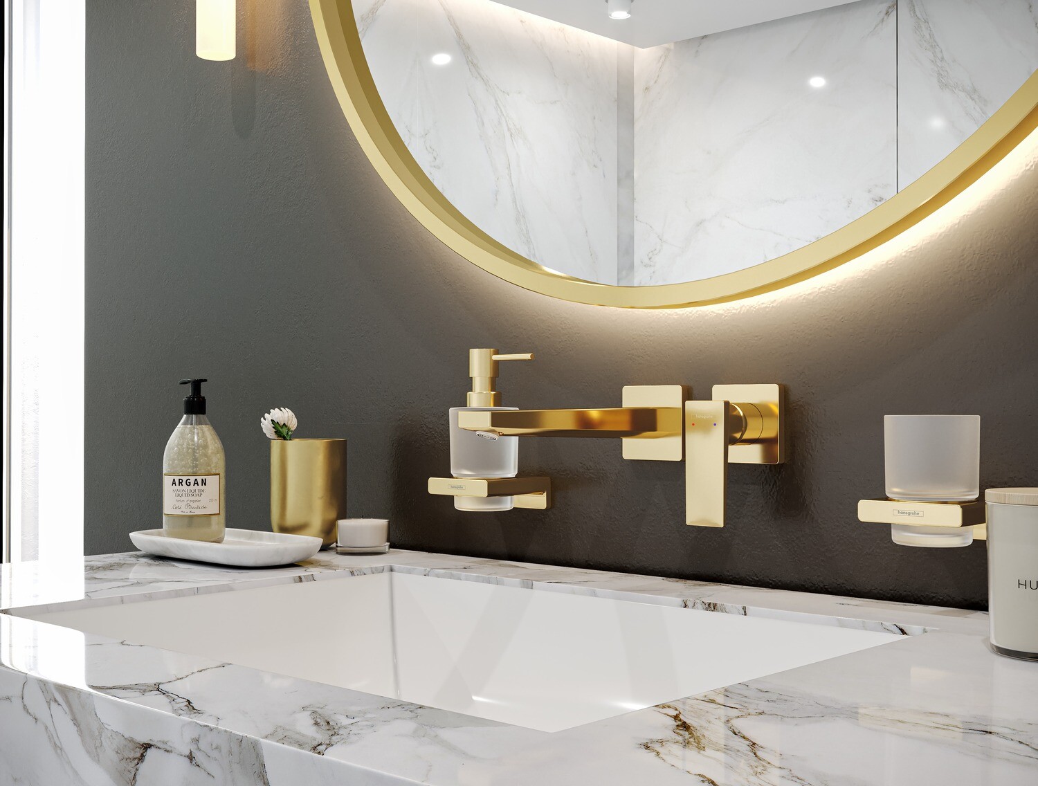 Hansgrohe Metropol 225 mm Wall-Mounted Basin Mixer in Polished Gold