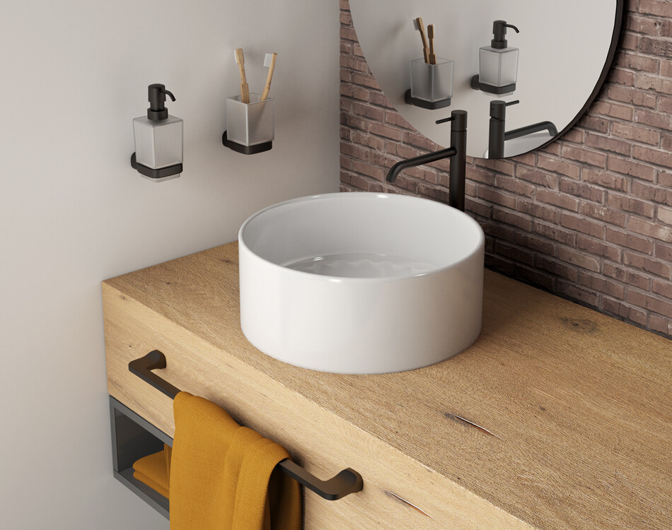 Stelvio Toothbrush Holder