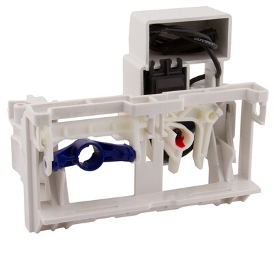 Mécanisme de chasse d'eau électronique blanc pour réservoir encastré Geberit Sigma 12 cm, avec pièces bleues et rouges.