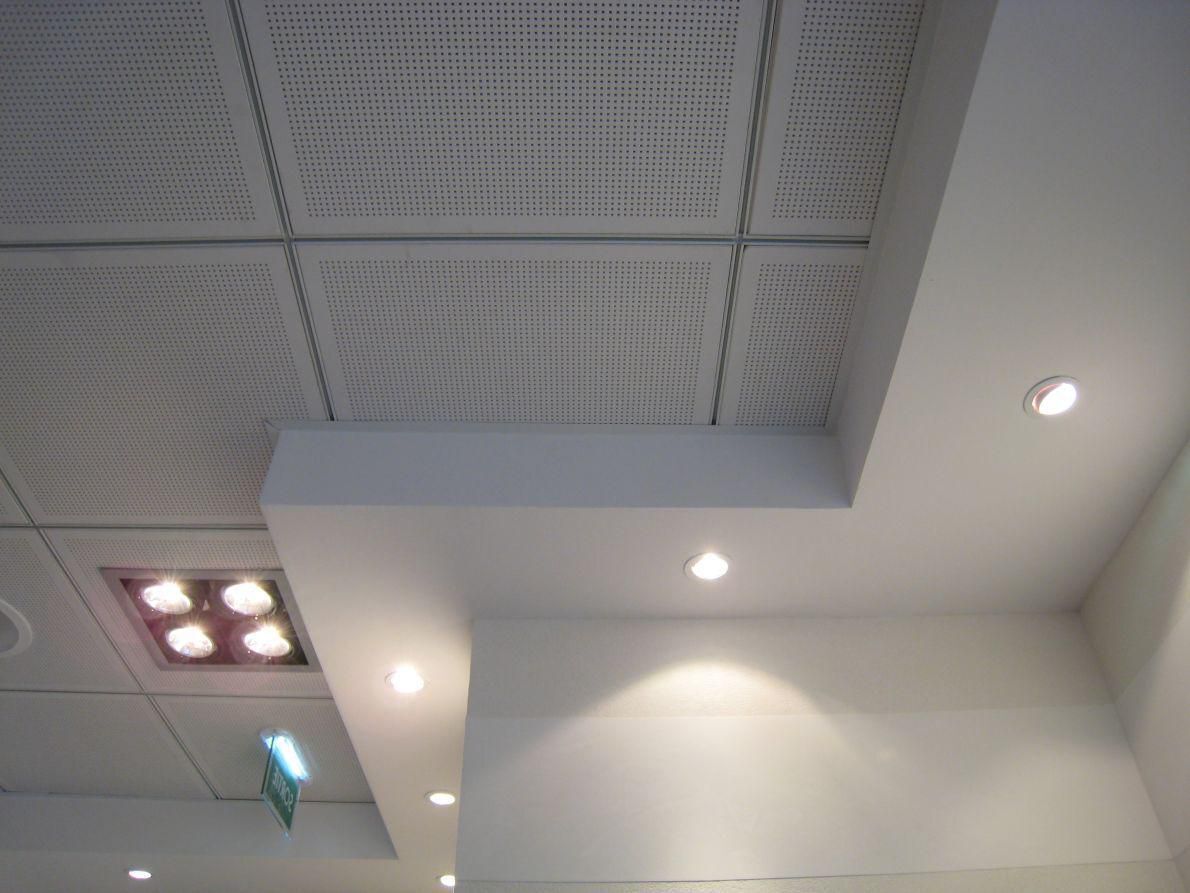 Dalle de plafond Knauf Belgravia Micro M1 - 60 cm x 60 cm - vue 2