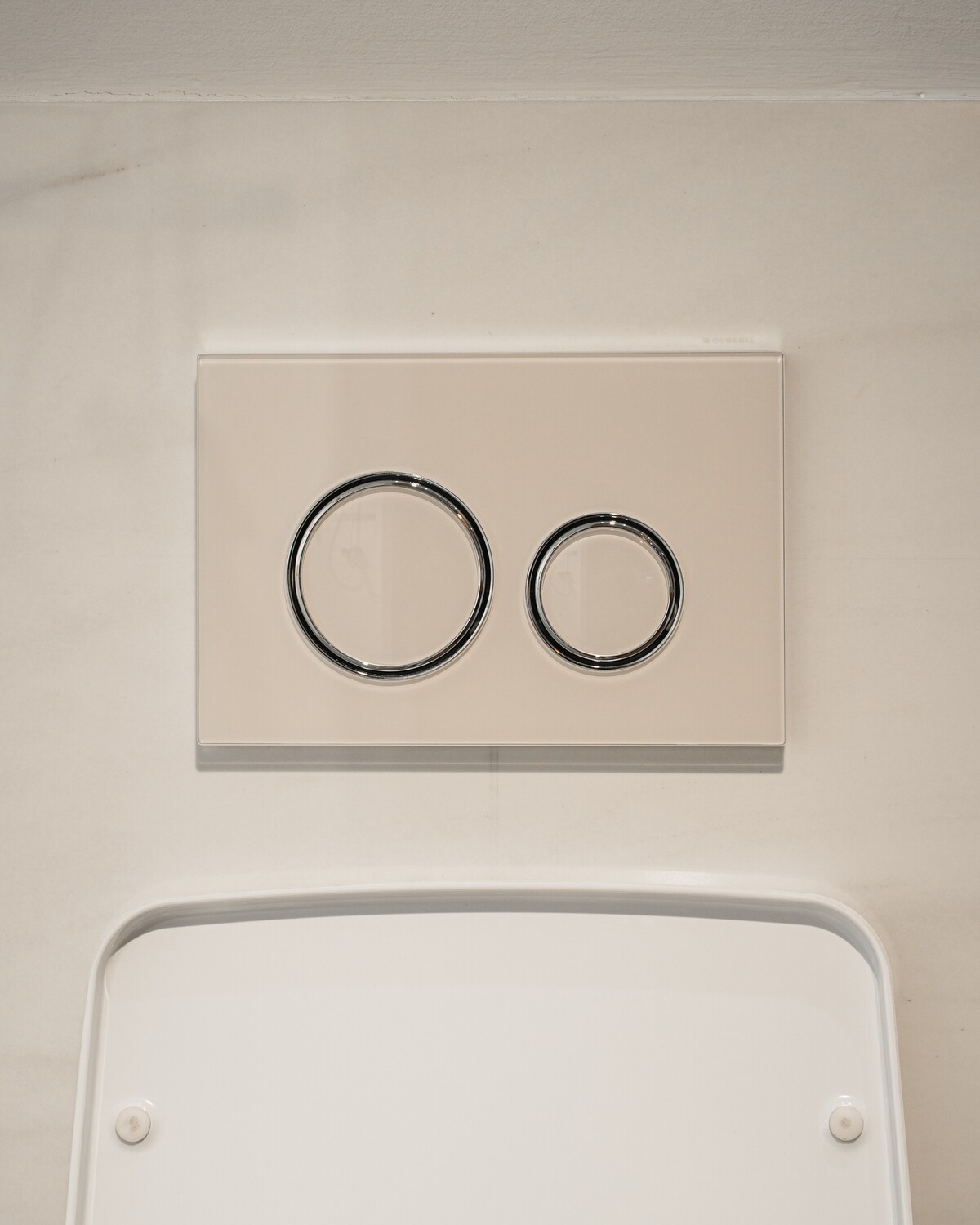 Geberit Sigma50 Round Actuator Plate / Grey Sand Glass - Chrome