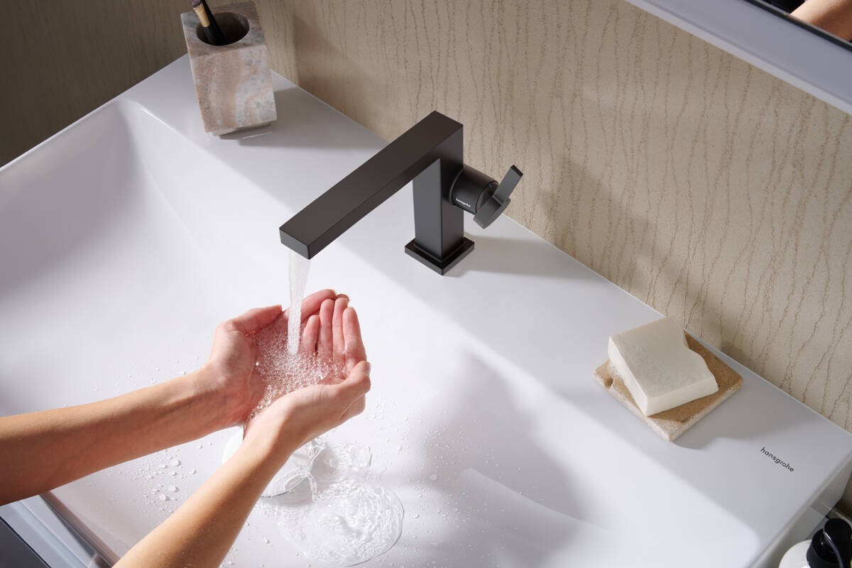 Mitigeur de lavabo Hansgrohe Tecturis E Fine 110 CoolStart avec bonde Push-Open en noir mat — vue 3
