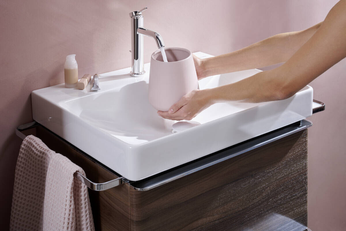Hansgrohe Tecturis S 110 CoolStart Basin Mixer with Pull Rod and Waste Set