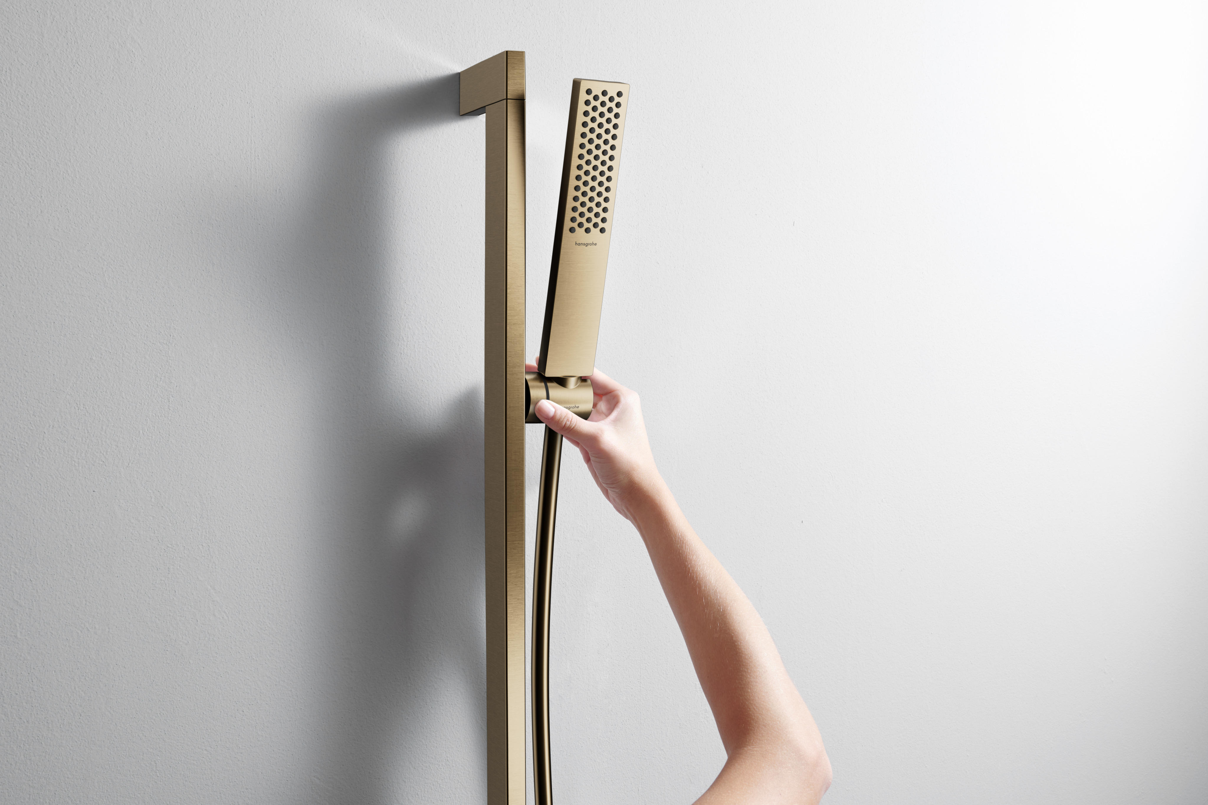 Douchette à main Hansgrohe Pulsify E 100 1 jet EcoSmart en bronze brossé - vue 3