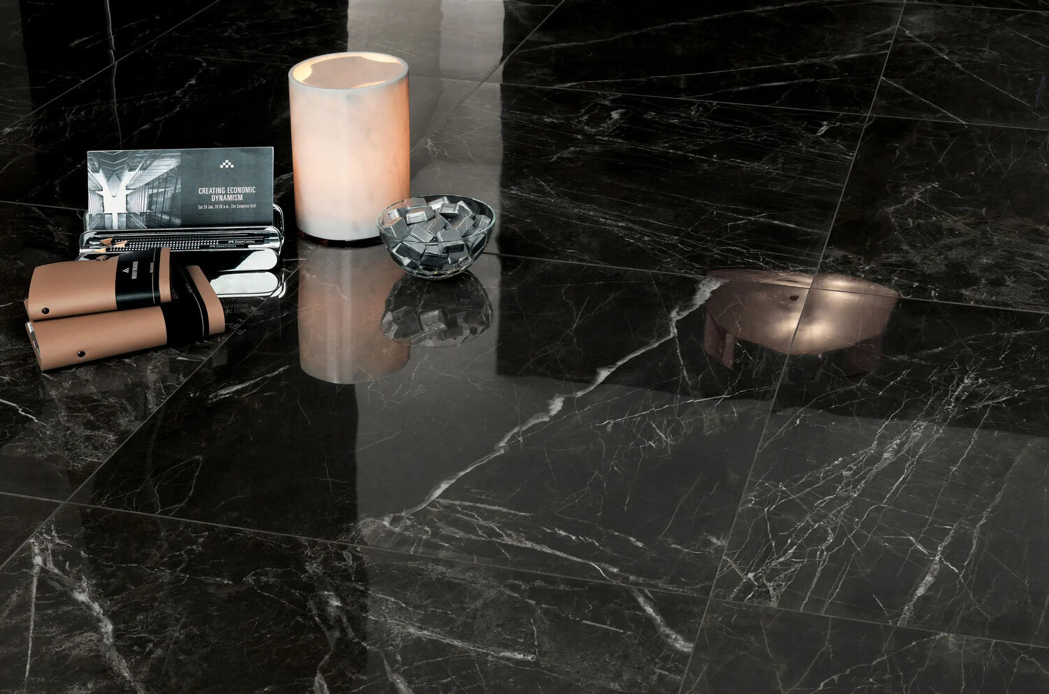 Grès cérame Marvel Gala Calacatta Black brillant 120 x 278 cm - Atlas Concorde
