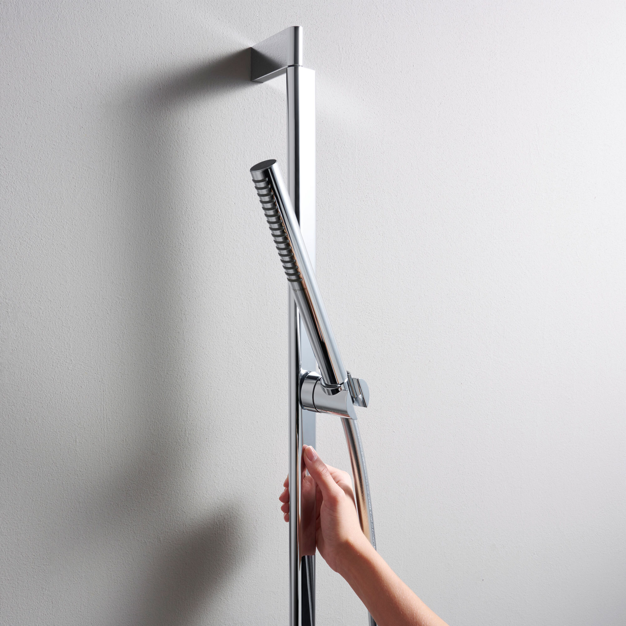 Barre de douche Hansgrohe avec douchette à main Pulsify S 100 EcoSmart et flexible Isiflex - vue 3
