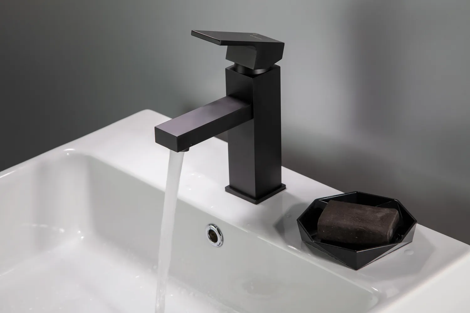 Mitigeur de lavabo Deante Anemon 95 sans bonde en noir mat — vue 3