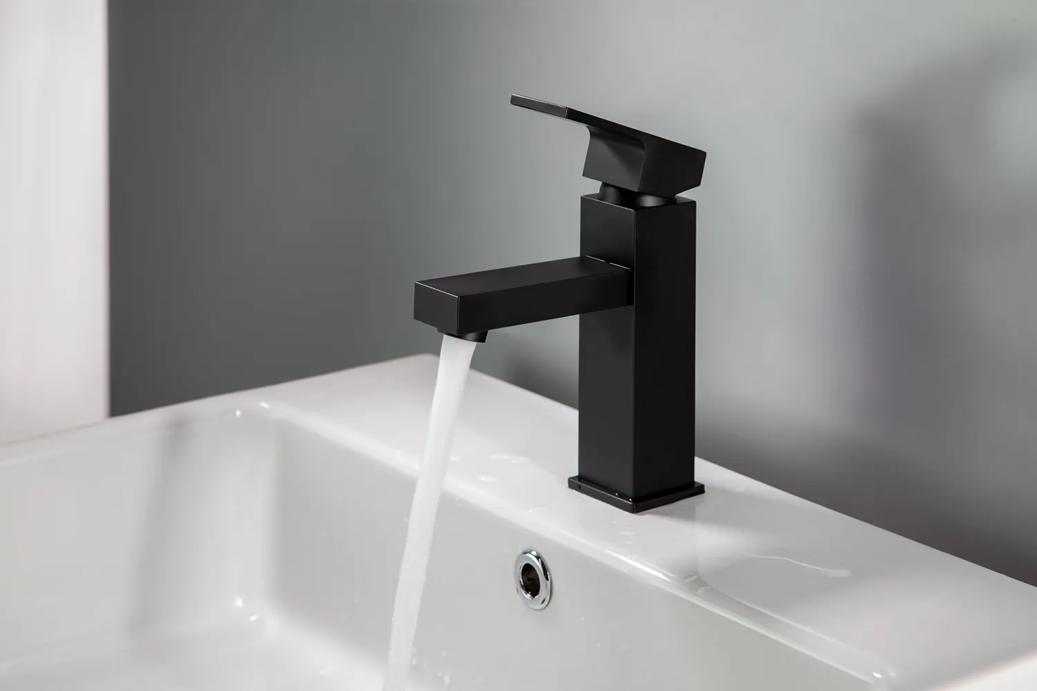 Mitigeur de lavabo Deante Anemon 95 sans bonde en noir mat