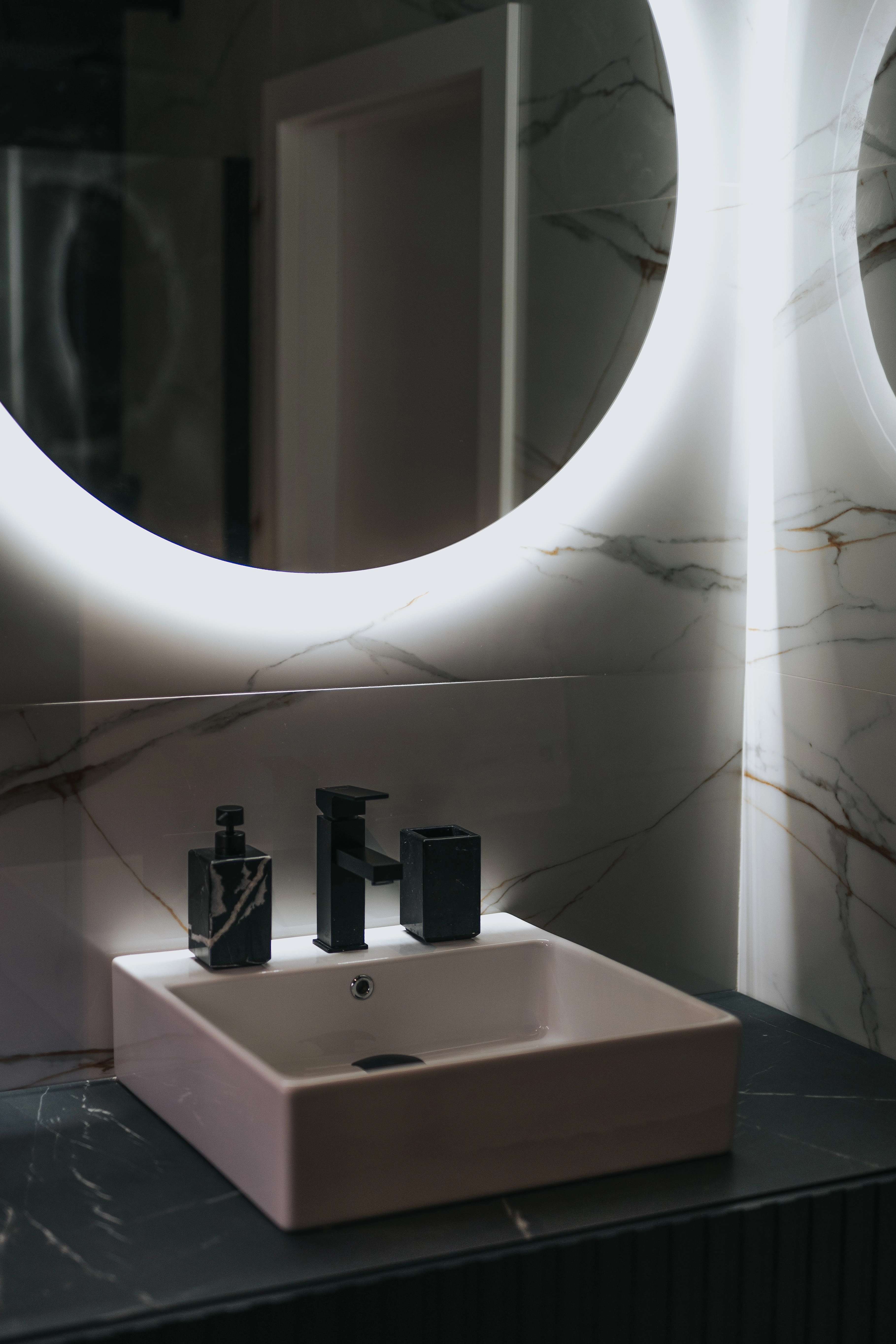 Mitigeur de lavabo Deante Anemon 95 avec bonde clic-clac en noir mat - vue 7