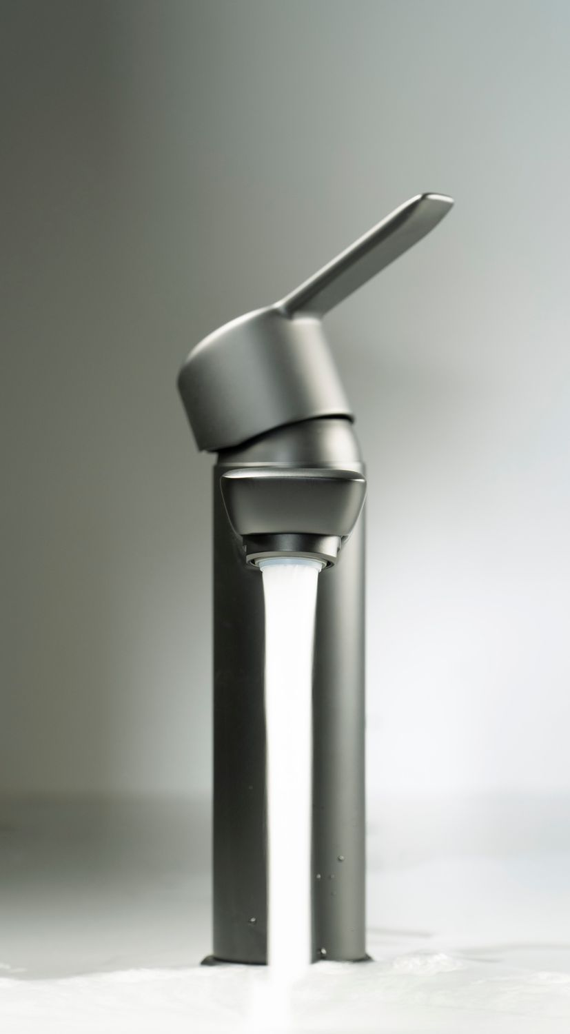 Mitigeur de lavabo Deante Arnika 100 sans bonde en noir mat — vue 4