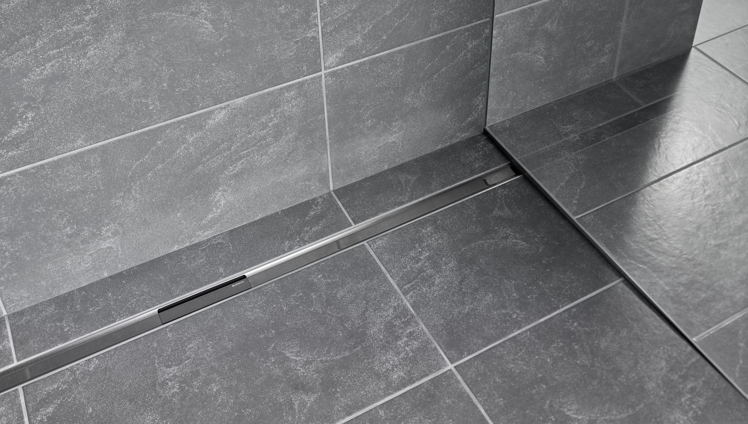 Set de finition Geberit CleanLine80 - Cadre : acier inoxydable poli, revêtu / Surface : acier inoxydable brossé, revêtu - Longueur 30 - 130 cm