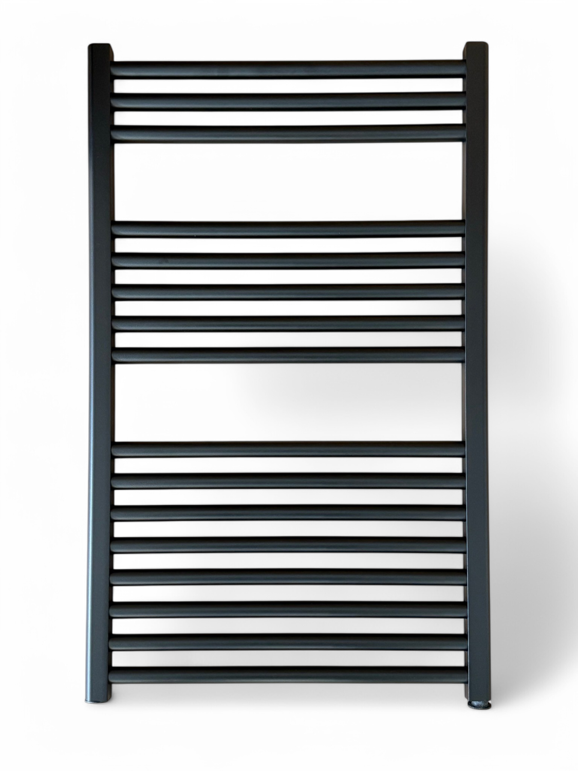 Radiateur sèche-serviettes en aluminium Fondital Cool 86 x 50 cm en noir mat