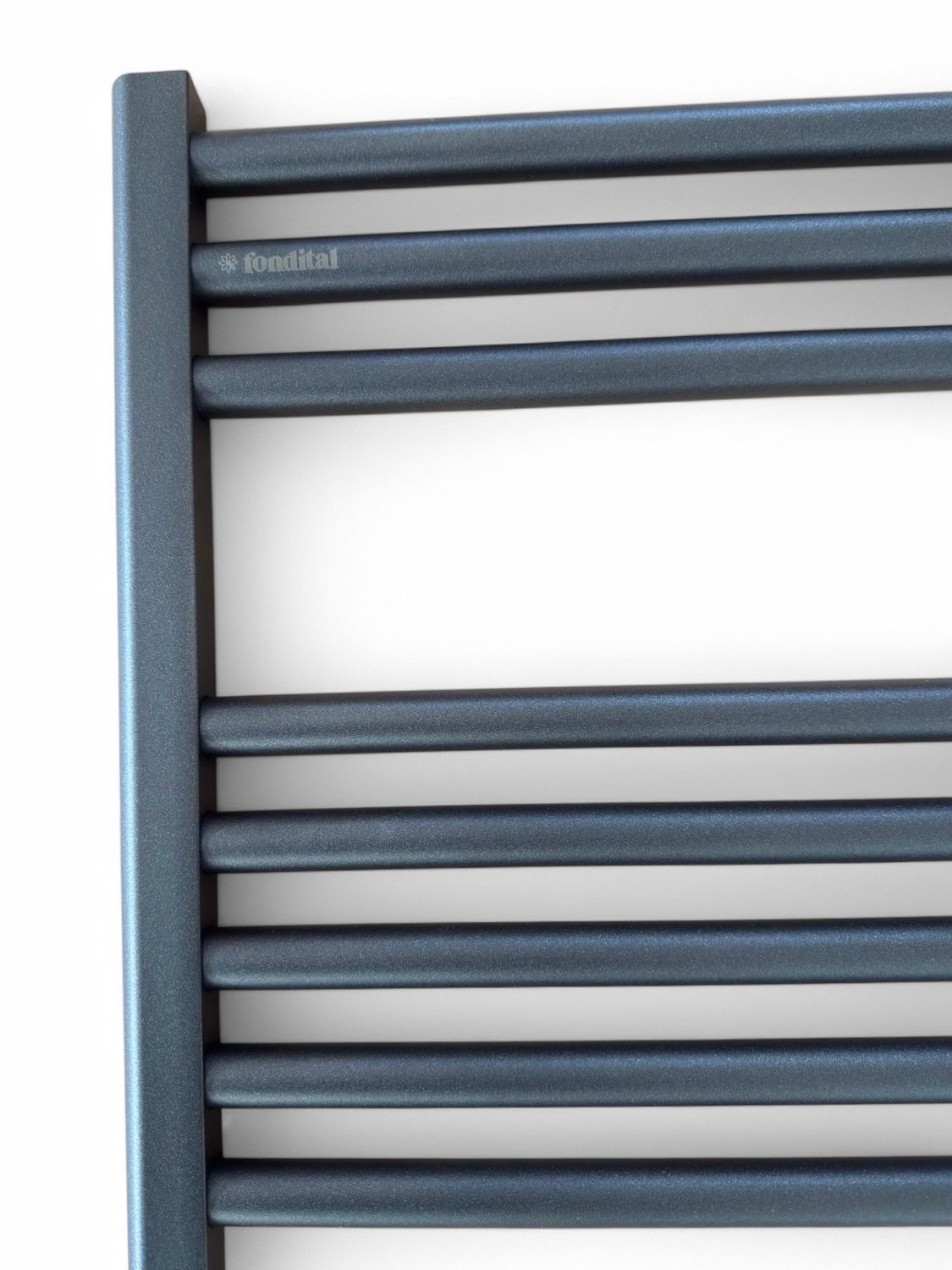 Radiateur sèche-serviettes en aluminium Fondital Cool 86 x 45 cm en noir intense