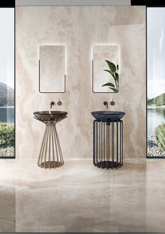 Onyx Diamond Flamingo