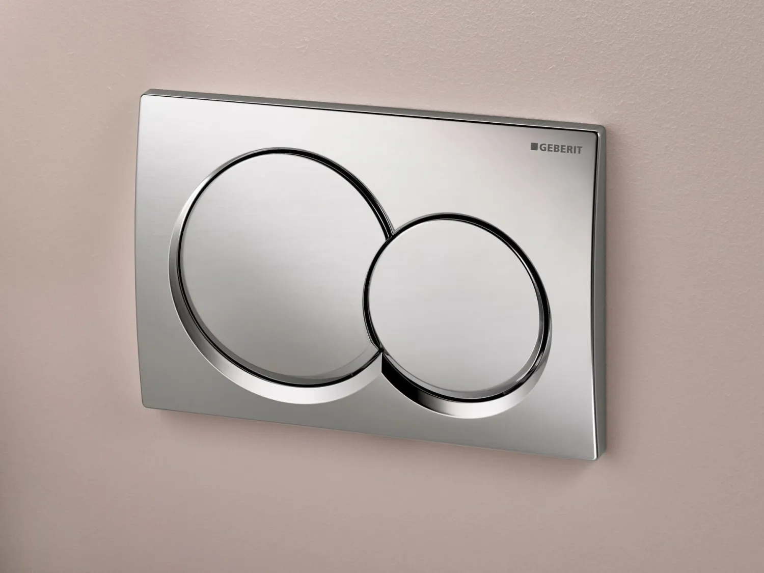 Flush plate Alpha01 / Shiny chrome