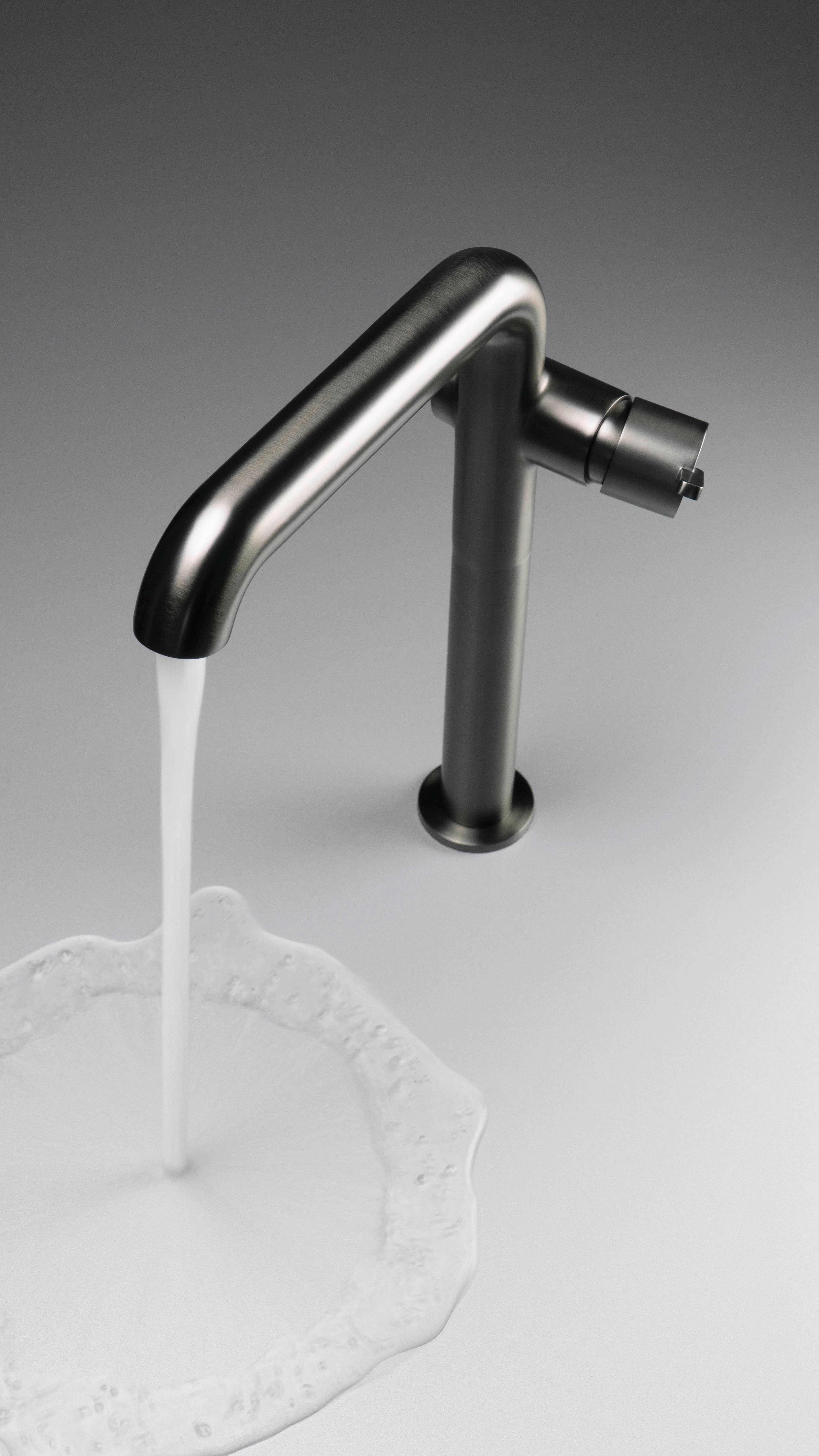 Mitigeur de lavabo rehaussé Deante Silia 265 sans bonde en titane - vue 7