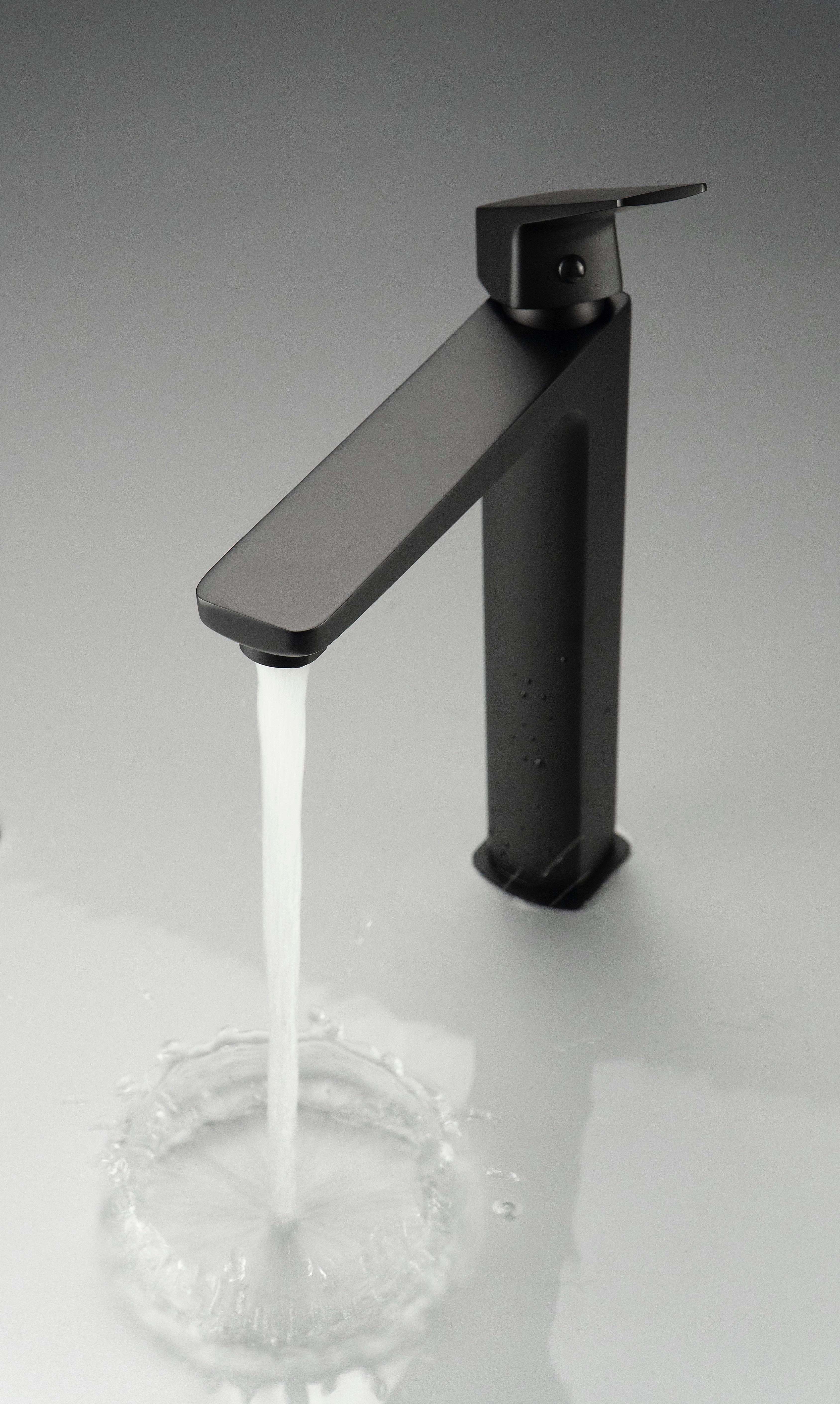 Mitigeur de lavabo rehaussé Deante Blur 226 sans bonde en noir mat - vue 2
