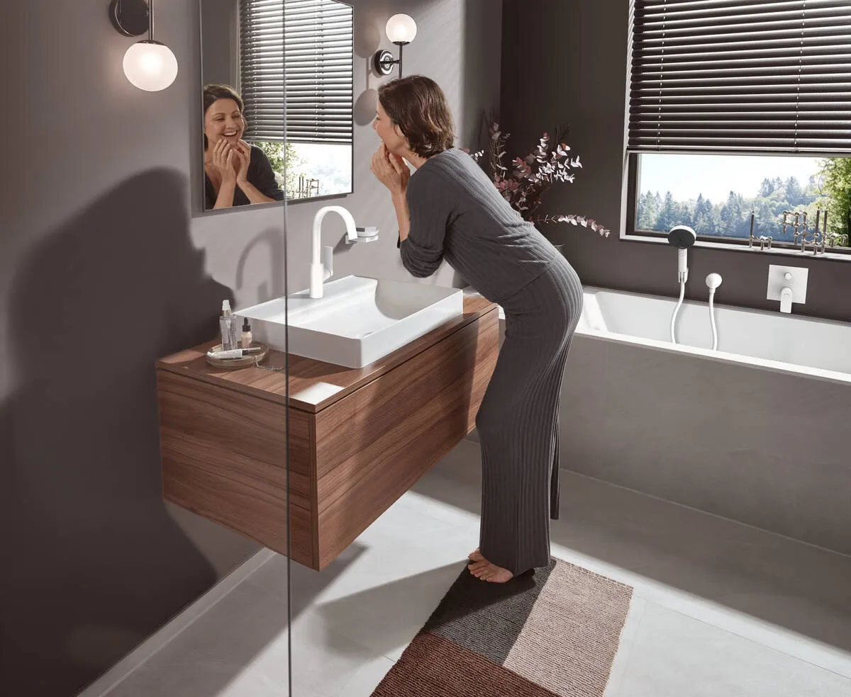 Set de finition pour mitigeur bain / douche encastré Hansgrohe Vivenis en blanc mat