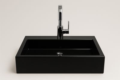 Vasque à poser Sinclair 64 cm en granité noir