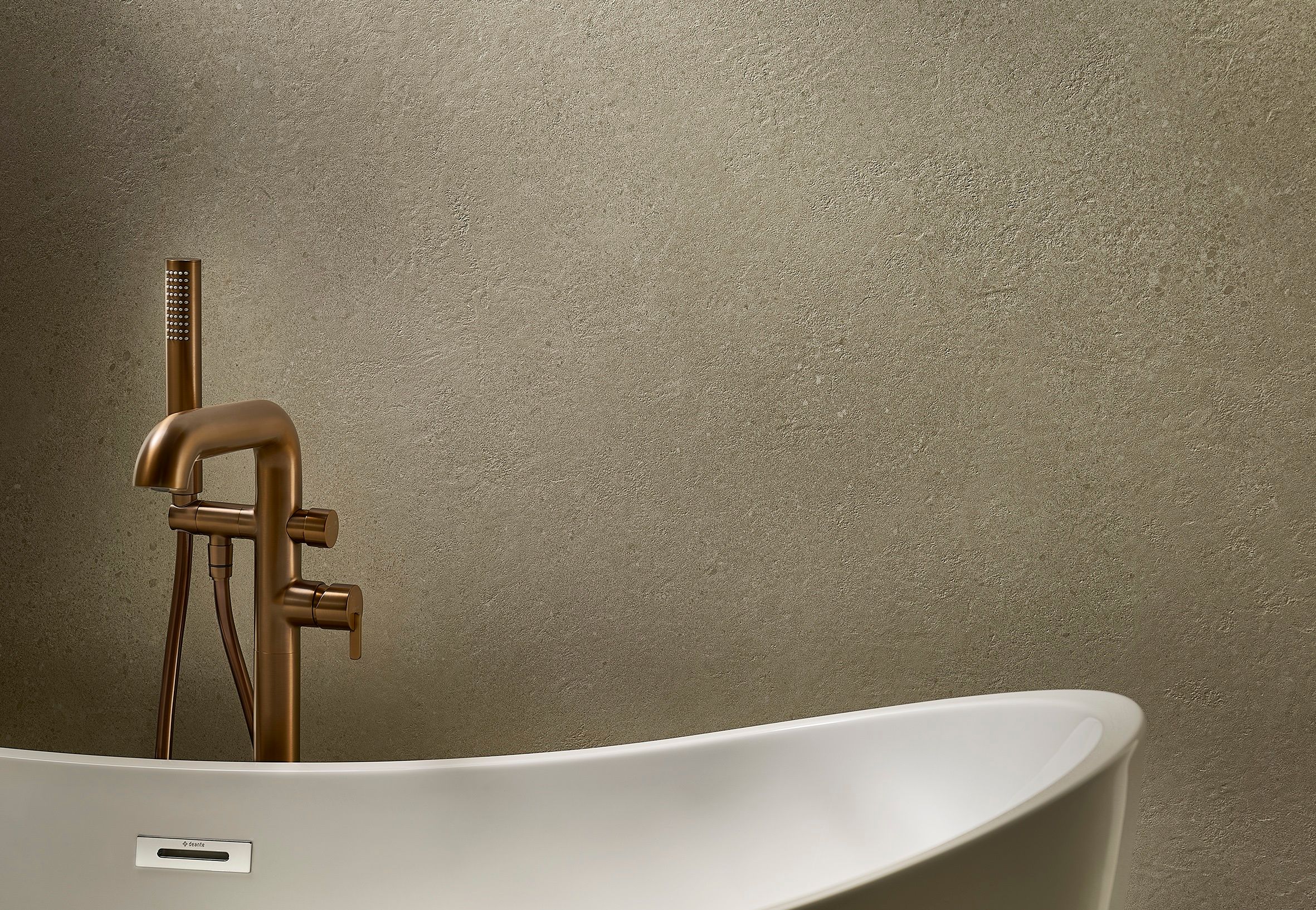 Mitigeur de bain / douche Deante Silia pour montage au sol en PVD bronze brossé - vue 3