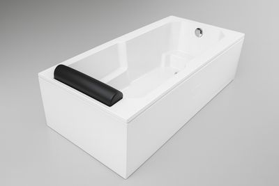 Regency Bathtub 170 x 80 cm with Integrated Headrest