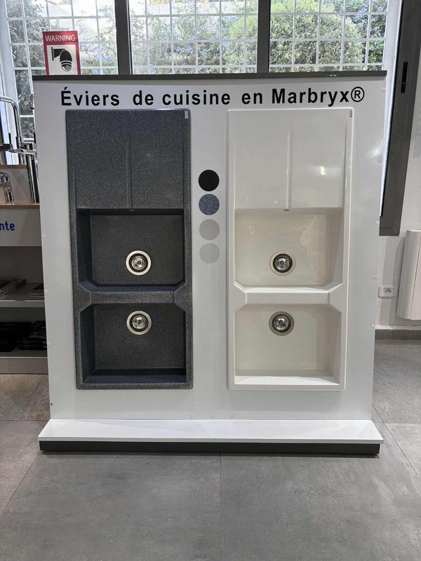 Présentoir éviers de cuisine Bluestone