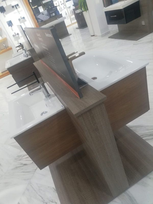 P11 : Selnova &amp; Oceana