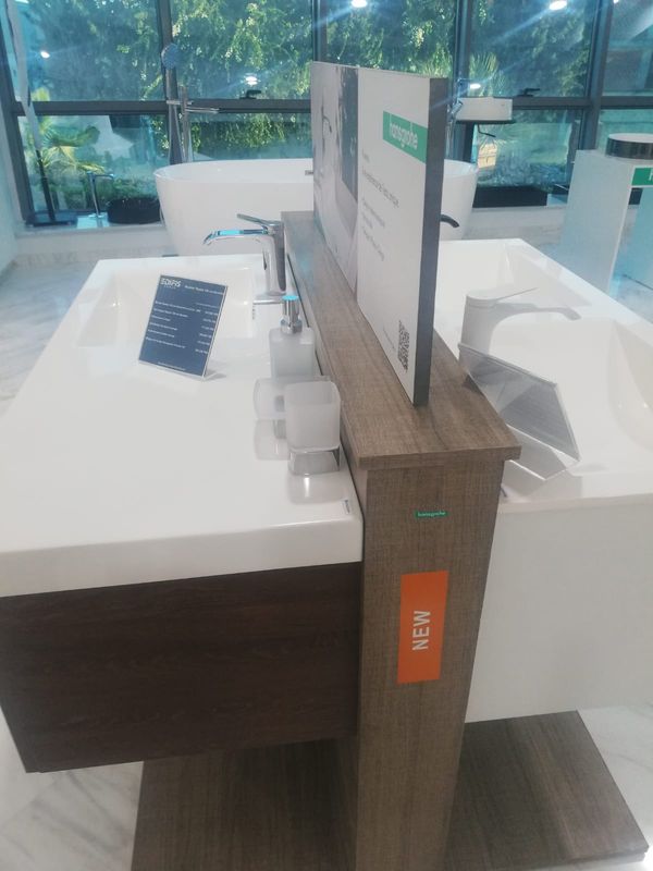 P10 : Plan vasque 120 cm Spazio et comete