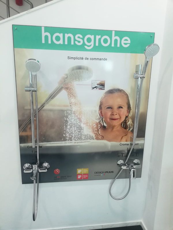 P24 : Barre de douche Hansgrohe
