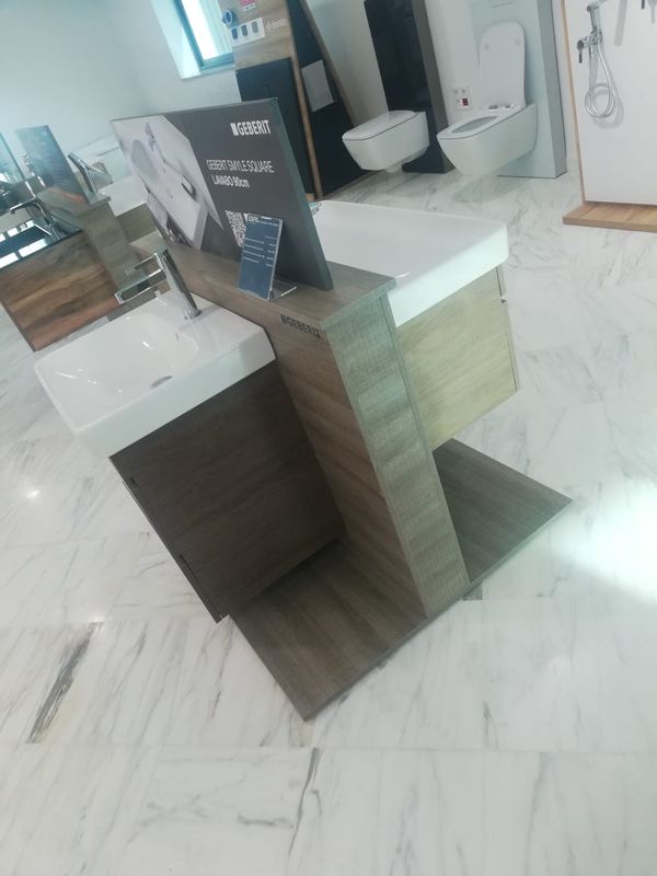 P12 : Plan vasque 60 cm &amp; 90 cm geberit