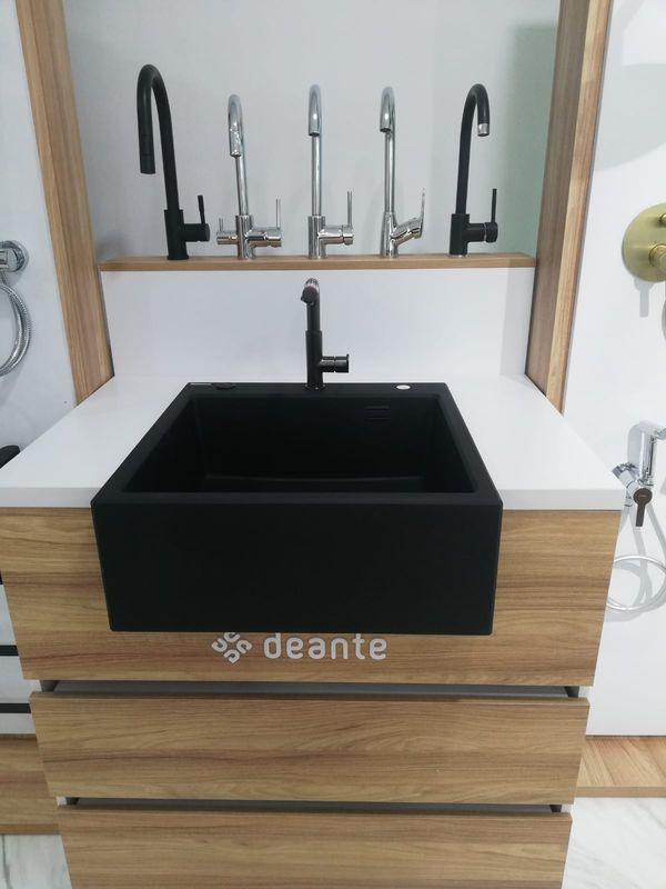 P61 : Présentoir Eviers Deante