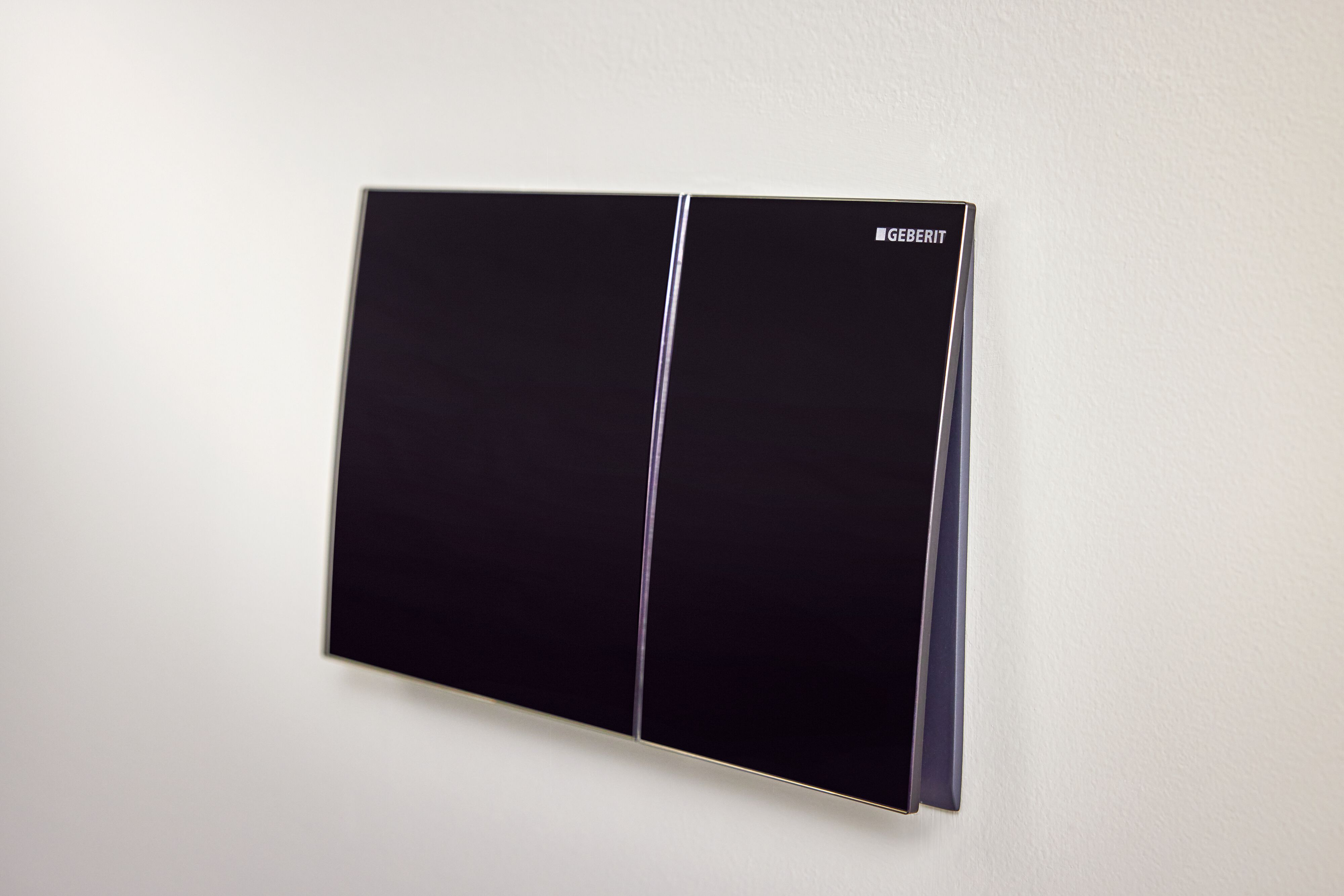 Plaque de déclenchement Geberit Sigma70 / Verre brillant noir - vue 6
