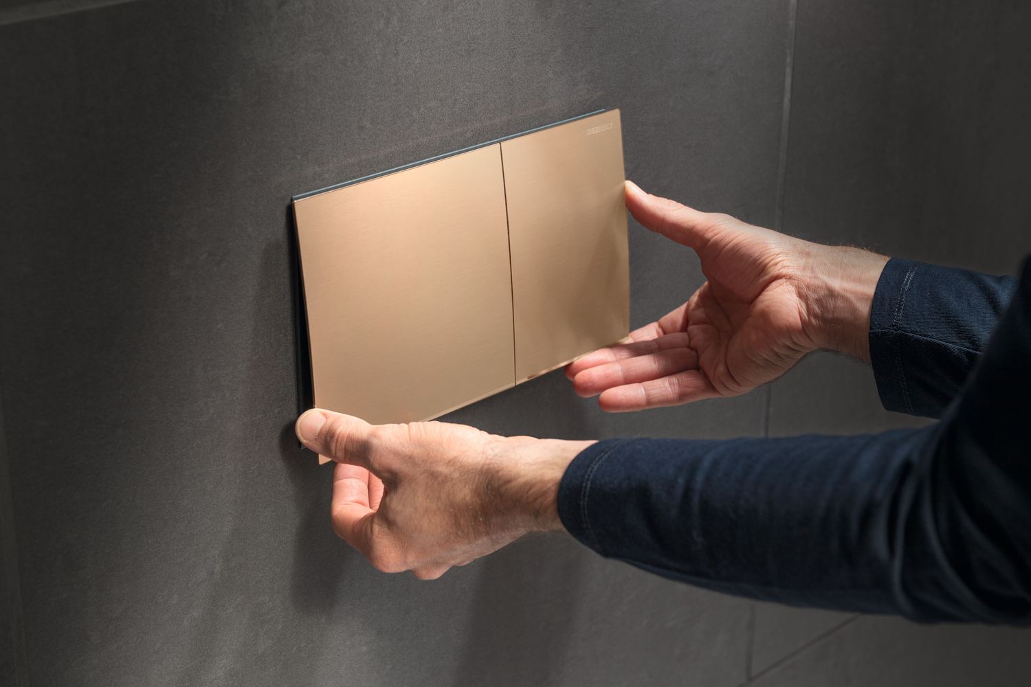 Geberit Sigma70 Actuator Plate / Brushed Rose Gold