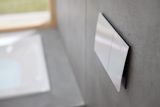 Geberit Sigma70 plaque de déclenchement, verre brillant blanc, flush plate, wall-mounted toilet flush button.