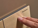 Geberit Sigma70 plaque de déclenchement, Or rouge brossé, Easy Clean, Anti-Traces de doigt, minimaliste design.