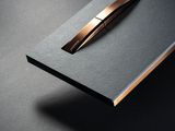 Geberit Sigma50 plaque de déclenchement, ardoise Mustang, bandes design or rouge brossé, Easy Clean.