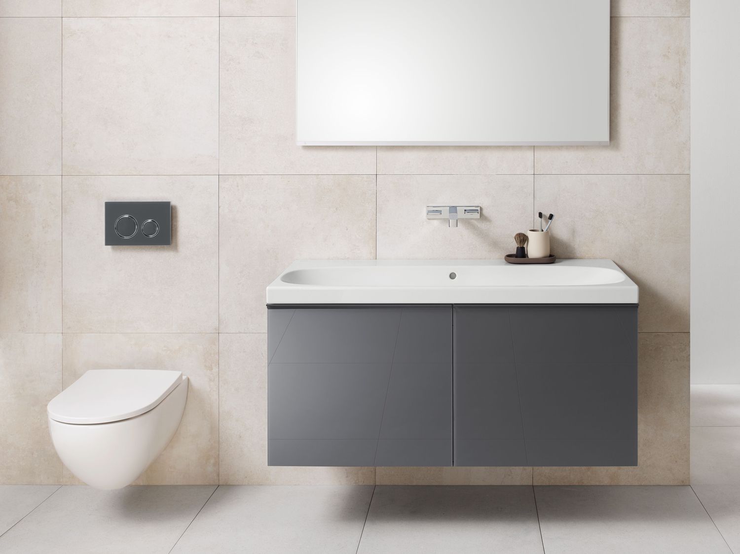Geberit Sigma50 Round Actuator Plate / Velvety Grey Glass - Chrome
