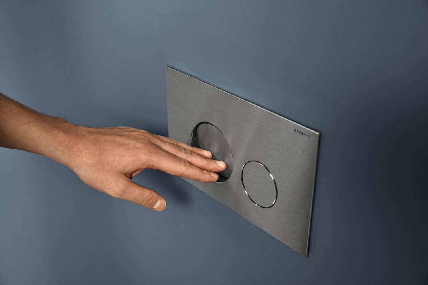 Geberit Sigma40 Flush Plate / Brushed Chrome