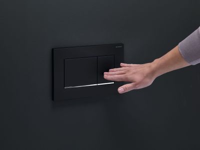 Sigma20 Square Flush Plate / Matte Black - Design Stripes: Chrome