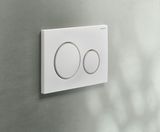 Geberit Sigma20 plaque de déclenchement blanc mat laqué avec anneaux blancs brillants.